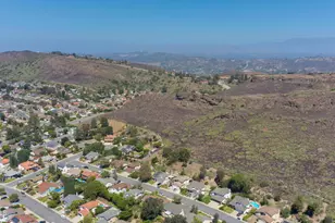 469 Raindance St, Thousand Oaks, CA 91360 - Photo 8