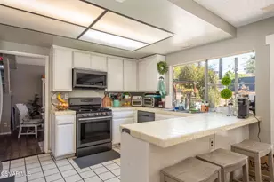 3998 Colonett Pl, Newbury Park, CA 91320 - Photo 8