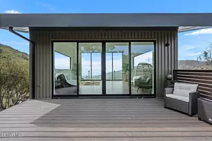 12530 Stagecoach Rd, Malibu, CA 90265 - Photo 10