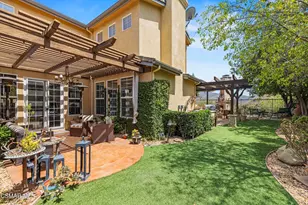 3170 Heavenly Ridge St, Thousand Oaks, CA 91362 - Photo 6