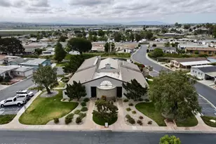 21 Poinsettia Gardens Dr, Ventura, CA 93004 - Photo 48