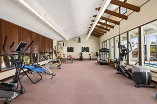 21 Poinsettia Gardens Dr, Ventura, CA 93004 - Photo 54