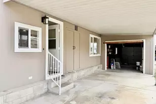 21 Poinsettia Gardens Dr, Ventura, CA 93004 - Photo 38