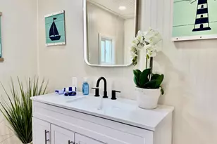 21 Poinsettia Gardens Dr, Ventura, CA 93004 - Photo 24