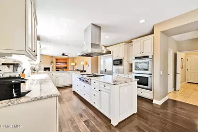 3916 Eagle Flight Drive, Simi Valley, CA 93065 - Photo 6