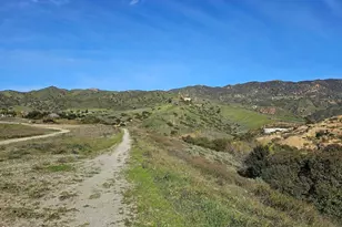 2752 Annandale Ln, Simi Valley, CA 93063 - Photo 40