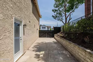 403 Blackhawk Dr, Newbury Park, CA 91320 - Photo 30