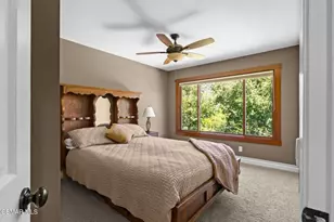 5755 Willowtree Dr, Agoura Hills, CA 91301 - Photo 34