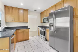 2016 Riverbirch Dr, Simi Valley, CA 93063 - Photo 10