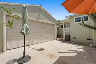 1130 N Maple St, Burbank, CA 91505 - Photo 40