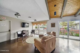 255 Sequoia Ct, Thousand Oaks, CA 91360 - Photo 32