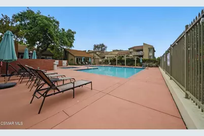 255 Sequoia Court #14, Thousand Oaks, CA 91360 - Photo 36