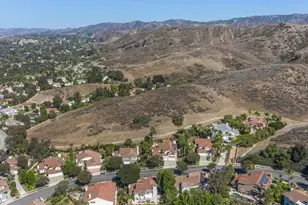 260 Goldenwood Cir, Simi Valley, CA 93065 - Photo 66