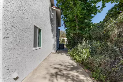 260 Goldenwood Circle, Simi Valley, CA 93065 - Photo 58