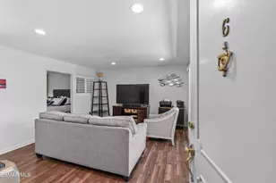 31577 Lindero Canyon Rd, Westlake Village, CA 91361 - Photo 6