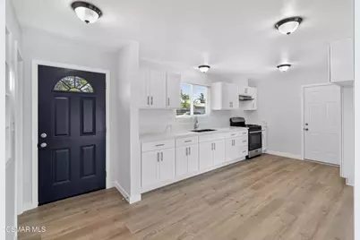 1182 Graham Street, Simi Valley, CA 93065 - Photo 4