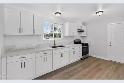 1182 Graham Street, Simi Valley, CA 93065 - Photo 6
