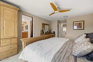17114 Crest Heights Dr, Canyon Country, CA 91387 - Photo 18