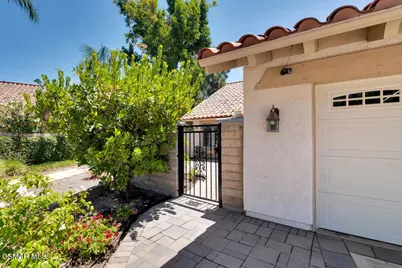 3374 Onyx Circle, Simi Valley, CA 93063 - Photo 2