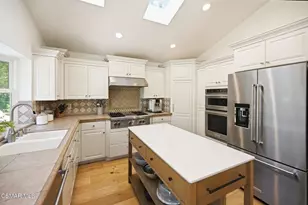 388 Sundance St, Thousand Oaks, CA 91360 - Photo 18