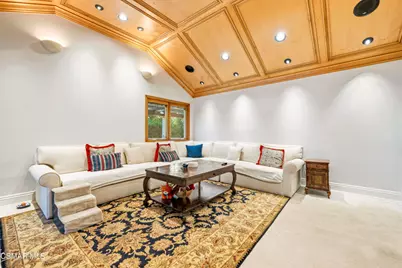 4901 Pathfinder Avenue, Westlake Village, CA 91362 - Photo 10