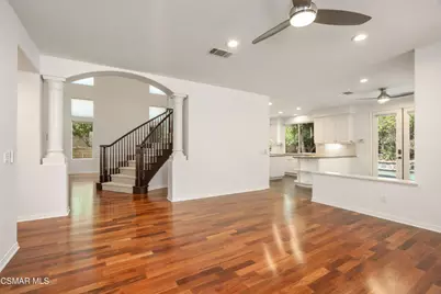 921 Ellesmere Way, Oak Park, CA 91377 - Photo 18