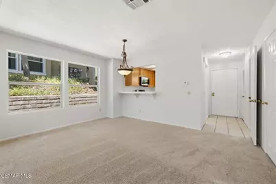 2731 Erringer Road #17, Simi Valley, CA 93065 - Photo 10