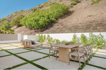 5924 Paseo Canyon Drive, Malibu, CA 90265 - Photo 12