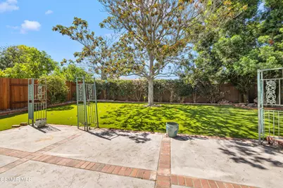 2260 Hollowpark Court, Thousand Oaks, CA 91362 - Photo 22