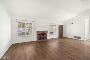 2260 Hollowpark Ct, Thousand Oaks, CA 91362 - Photo 4
