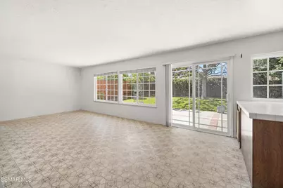 2260 Hollowpark Court, Thousand Oaks, CA 91362 - Photo 8