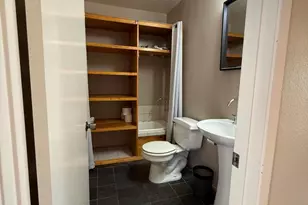 15638 Viewridge Ln, Granada Hills, CA 91344 - Photo 12