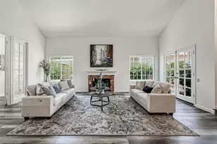 12486 Beechgrove Ct, Moorpark, CA 93021 - Photo 2