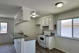 1669 Calle Zafiro, Newbury Park, CA 91320 - Photo 10