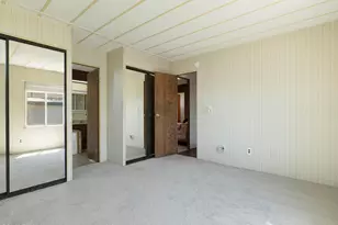92 Poinsettia Gardens Dr, Ventura, CA 93004 - Photo 30