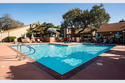 327 Chestnut Hill Court #11, Thousand Oaks, CA 91360 - Photo 18
