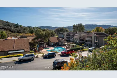 327 Chestnut Hill Court #11, Thousand Oaks, CA 91360 - Photo 16