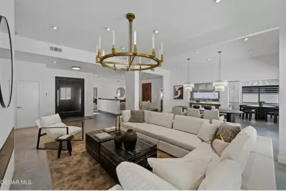 4400 Topanga Canyon Boulevard, Woodland Hills, CA 91364 - Photo 10