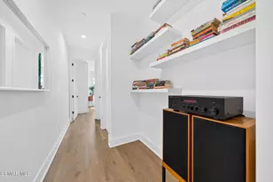 1135 N Commonwealth Ave, Los Angeles, CA 90029 - Photo 22