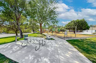 393 Larcom St, Thousand Oaks, CA 91360 - Photo 50
