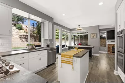 15621 Harte Lane, Moorpark, CA 93021 - Photo 30
