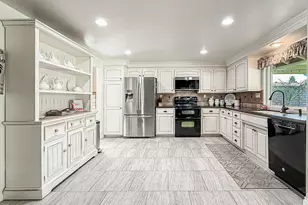 3243 Emerald Ave, Simi Valley, CA 93063 - Photo 16