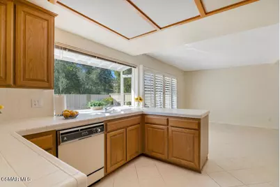 1609 E Brentford Avenue, Westlake Village, CA 91361 - Photo 14