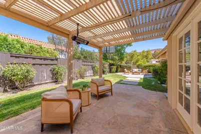 1592 Brentford Avenue, Westlake Village, CA 91361 - Photo 36