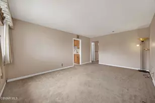 981 Evergreen Ln, Port Hueneme, CA 93041 - Photo 6