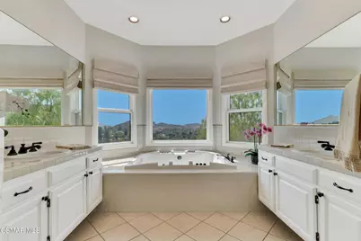 1752 Misty Creek Road, Westlake Village, CA 91362 - Photo 64