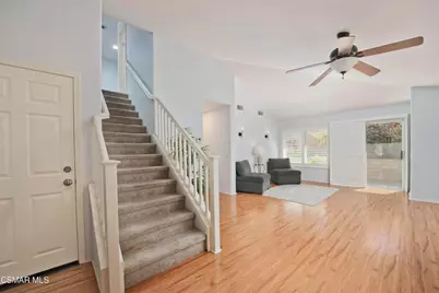 2040 Freesia Avenue, Simi Valley, CA 93063 - Photo 2