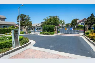 2040 Freesia Avenue, Simi Valley, CA 93063 - Photo 6