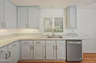 2040 Freesia Ave, Simi Valley, CA 93063 - Photo 16