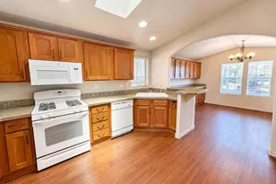104 Begonia Pl, Ventura, CA 93004 - Photo 12